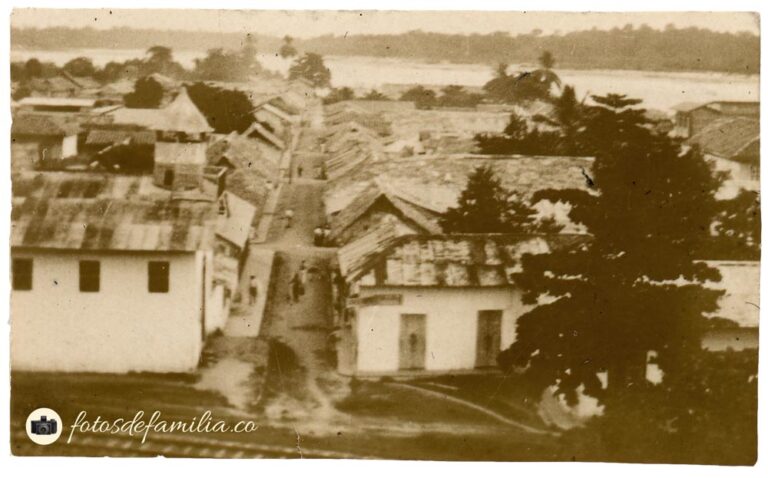 JRA-029 / El Puerto (Puerto Berrío) / Papel brillante / 2.5*4 / B