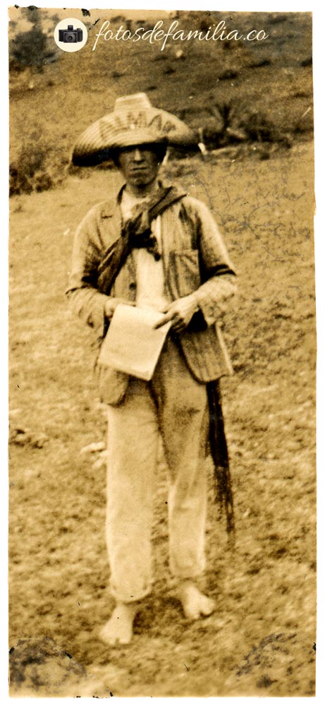 JRA-175 / N/A / Papel brillante / 5*2 / B/N