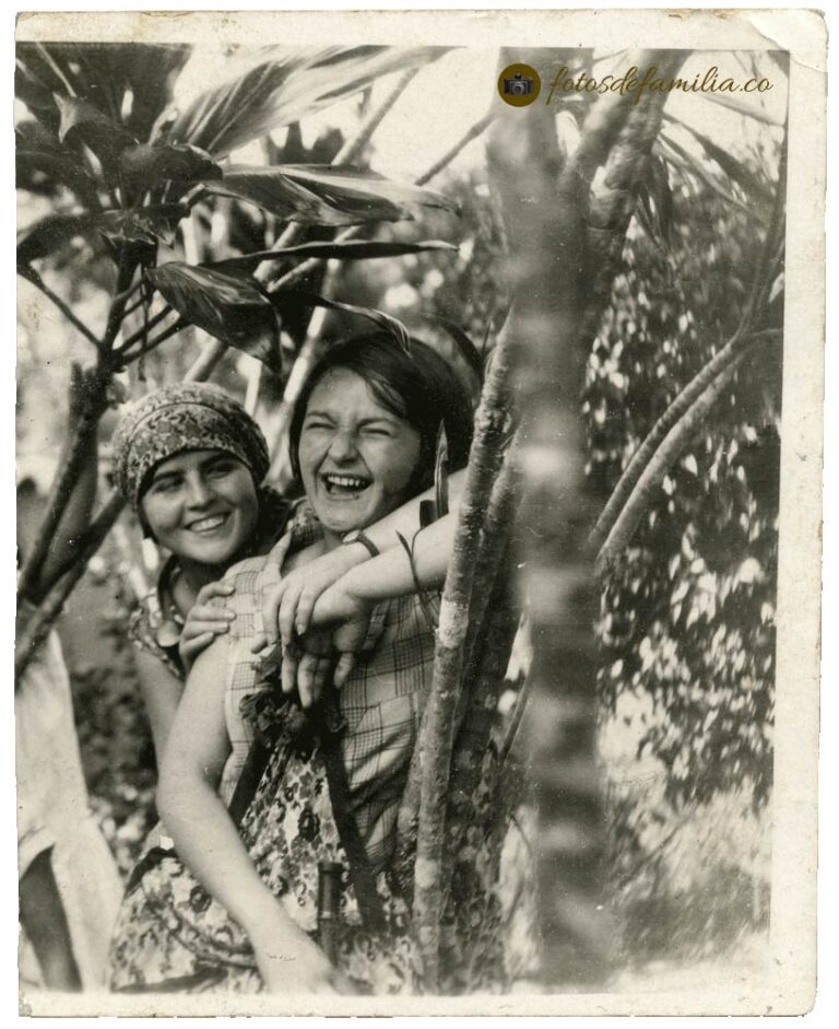 LCM_114 / 1. Lastenia Córdoba Maya y N.N. / Papel / Gelatina / 7*9 / BYN