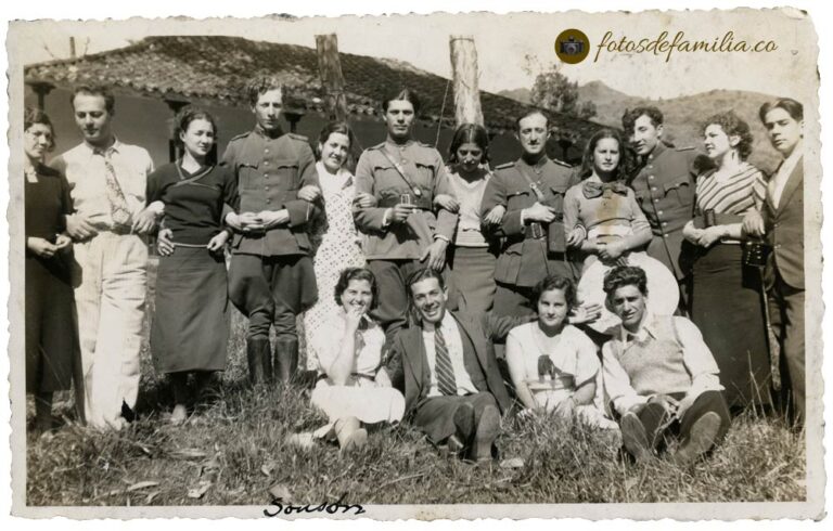 LCM_383 / Lastenia Córdoba – Lucila Córdoba / Papel / Gelatina / 14*9 / BYN