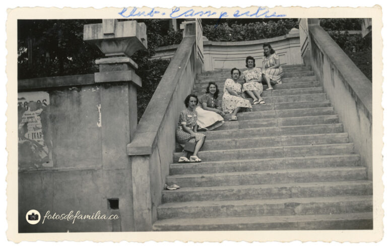 MEG_008 / María Elena González Mesa / Club Campestre, Medellín / Papel brillante / 7*12 / BYN