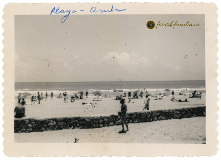 MEG_117 / Aruba / Papel brillante / 9*13 / BYN