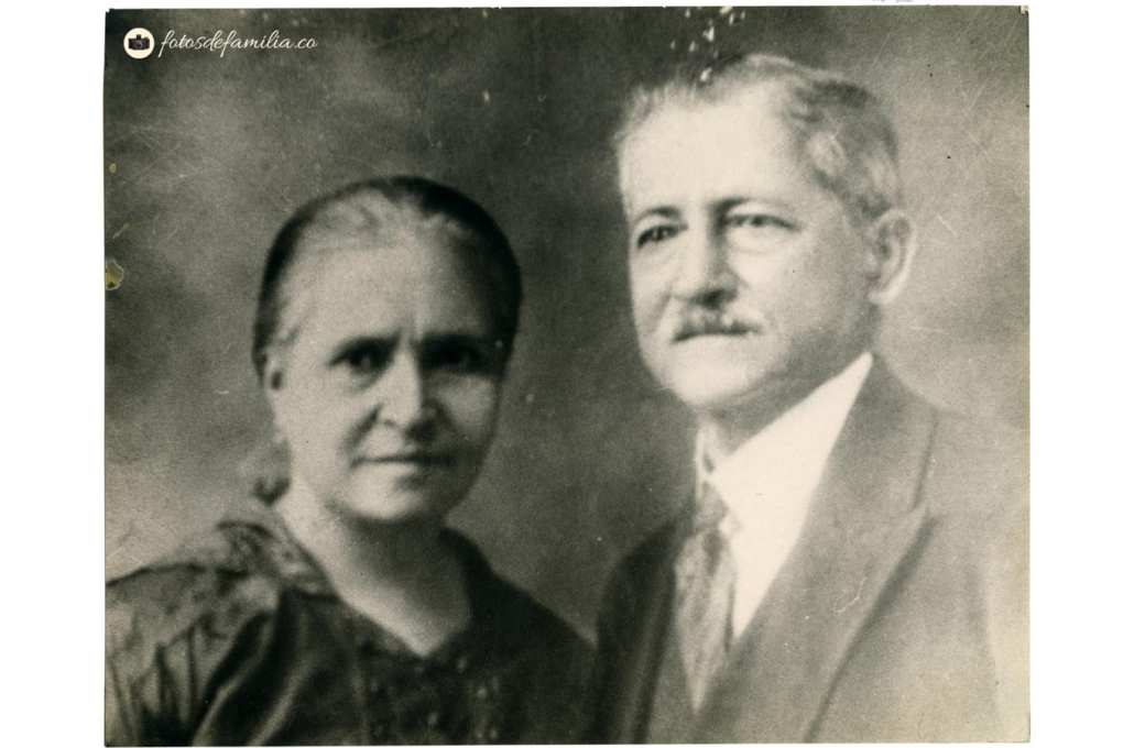 fotosdefamilia tiaabuela arbolgenealogico cabezote 1030x680